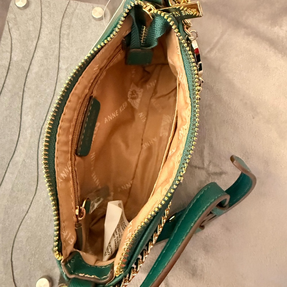 NWT Anne Klein Mini Teal/Green Crossbody with Gold Chain Detail - Picture 6 of 9